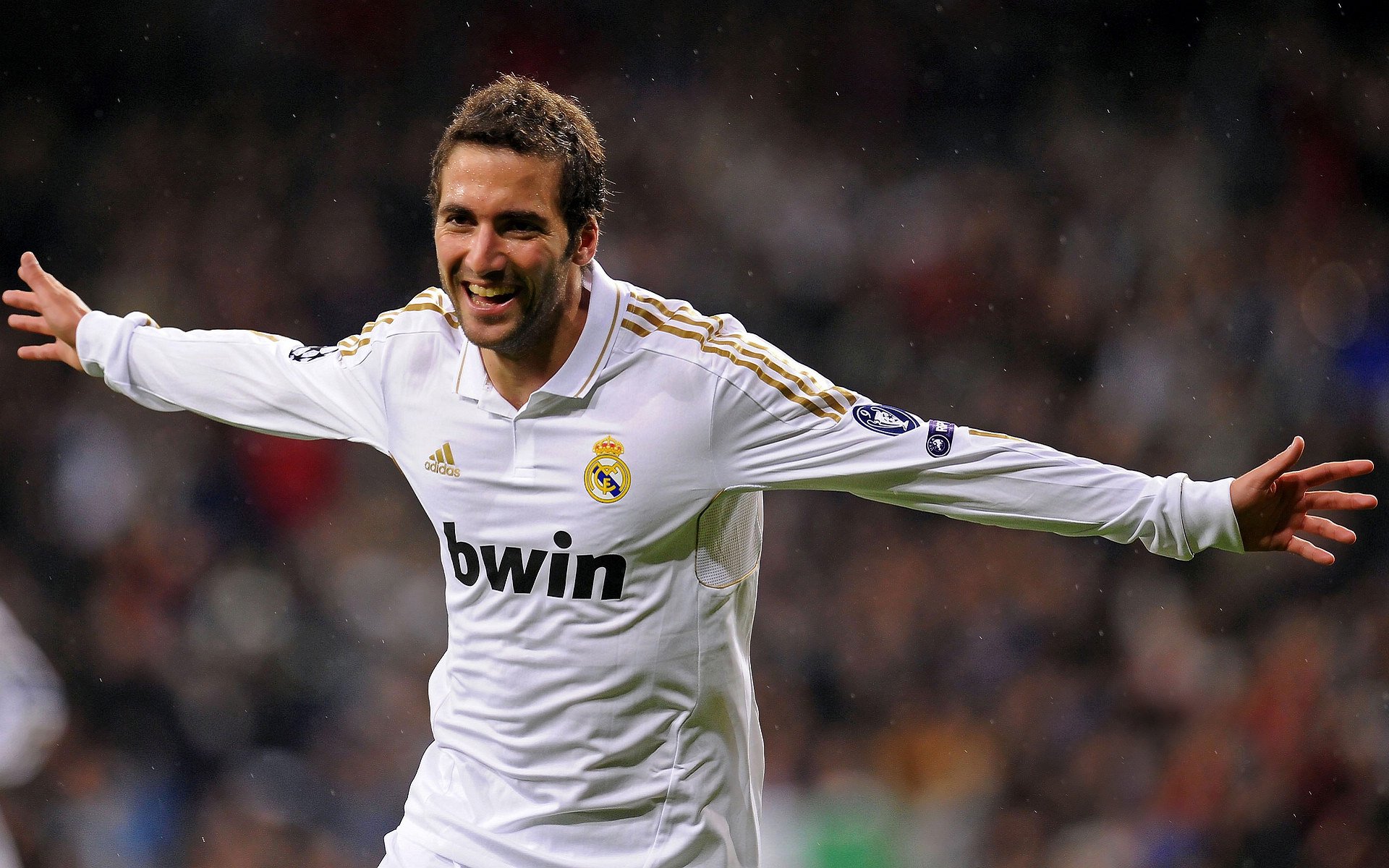 法国橄榄球逐步成为世界赛事的重要参与者，法国橄榄球国家队